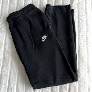 Nike Sportswear Club Fleece Black Sweatpants